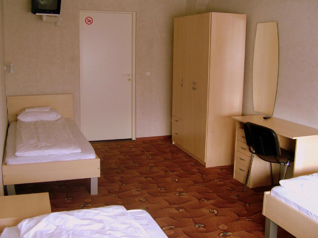 Eurohotel Маарду Стая снимка