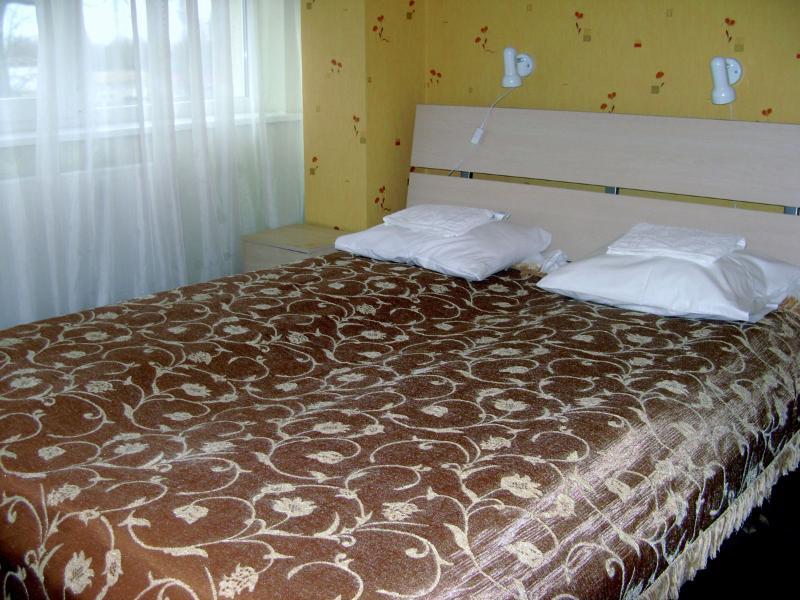 Eurohotel Маарду Екстериор снимка